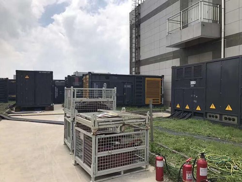 金堂除了定期检查，还有哪些方法可以及时发现接触式转速表探头的磨损？